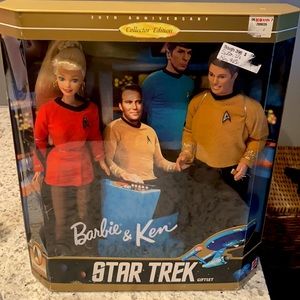 Commemorative Star Trek Barbie Giftset (1996)